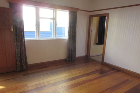 Photo of property in 21 Milton Street, Berhampore, Wellington, 6023