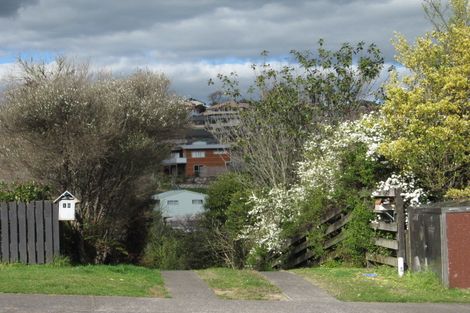 Photo of property in 20 Resolution Road, Welcome Bay, Tauranga, 3112