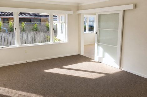 Photo of property in 25 Meadowcourt Drive, Manukau, Auckland, 2025