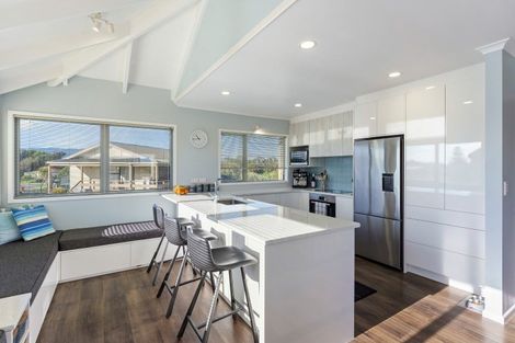 Photo of property in 8 Scott Avenue, Otaki Beach, Otaki, 5512