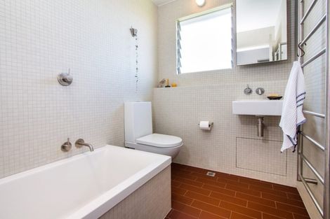 Photo of property in 231a Point Chevalier Road, Point Chevalier, Auckland, 1022