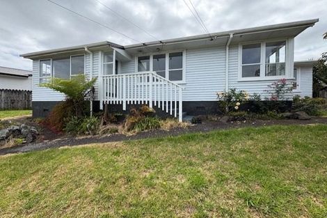 Photo of property in 12 Sullivan Avenue, Mangere Bridge, Auckland, 2022