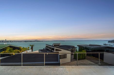 Photo of property in 1/26 Tizard Road, Birkenhead, Auckland, 0626