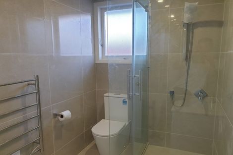 Photo of property in 43 Larne Avenue, Pakuranga Heights, Auckland, 2010