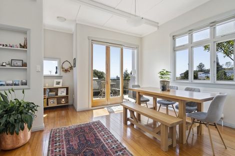 Photo of property in 101 Gover Street, New Plymouth, 4310