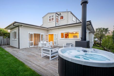 Photo of property in 76 West End Road, Westmere, Auckland, 1022
