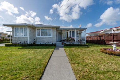 Photo of property in 18 Carrington Avenue, Hillcrest, Hamilton, 3216