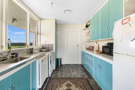 Photo of property in 452 Ohangai Road, Hawera, 4672