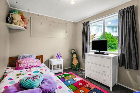 Photo of property in 49 Norana Road, Timberlea, Upper Hutt, 5018