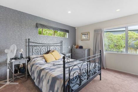 Photo of property in 14 Charlotte Way, Raumati South, Paraparaumu, 5032