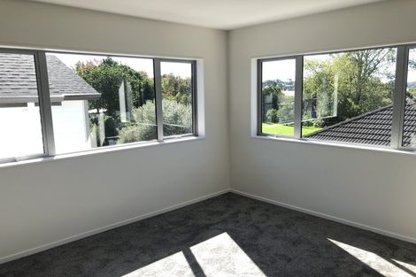 Photo of property in 12a Diana Drive, Glenfield, Auckland, 0627