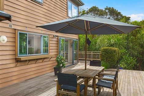 Photo of property in 4a Pounamu Avenue, Greenhithe, Auckland, 0632