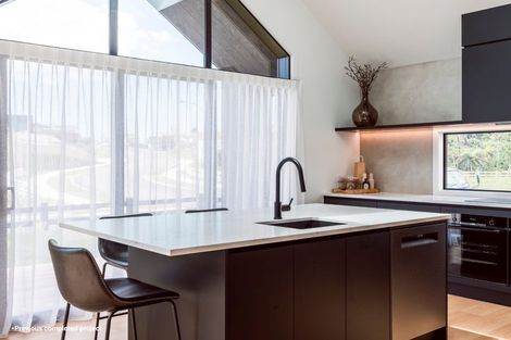 Photo of property in 69 Annie Aranui Drive, Poraiti, 4182