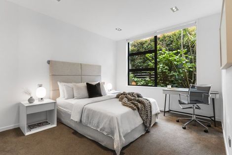 Photo of property in 48a Sunny Brae Crescent, Westmere, Auckland, 1022