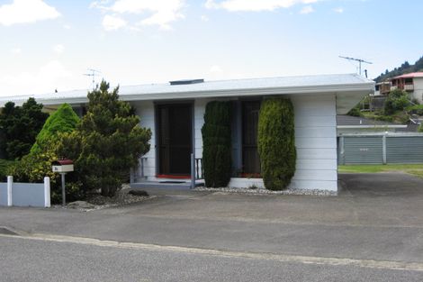 Photo of property in 2b Seaview Crescent, Picton, 7220