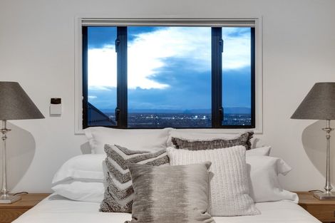 Photo of property in 25 Lookaway Place, Huntsbury, Christchurch, 8022