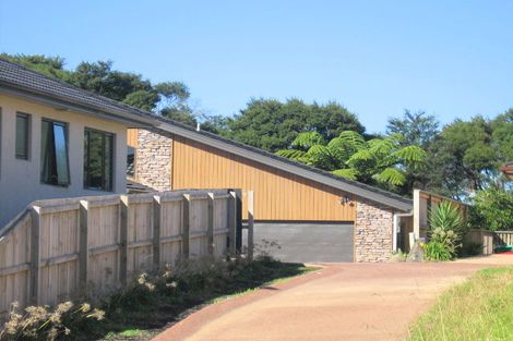 Photo of property in 88 San Valentino Drive, Henderson, Auckland, 0612