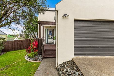 Photo of property in 5 View Ridge Drive, Ranui, Auckland, 0612