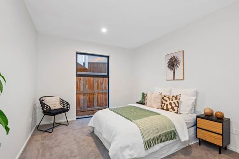 Photo of property in 16 Soleares Avenue, Mount Pleasant, Christchurch, 8081