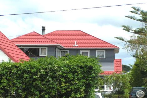 Photo of property in 2/18 Onewa Road, Northcote Point, Auckland, 0627