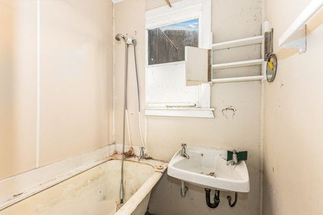 Photo of property in 74 Victoria Street, Petone, Lower Hutt, 5012