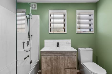 Photo of property in 3 Mount Iron Drive, Wanaka, 9305