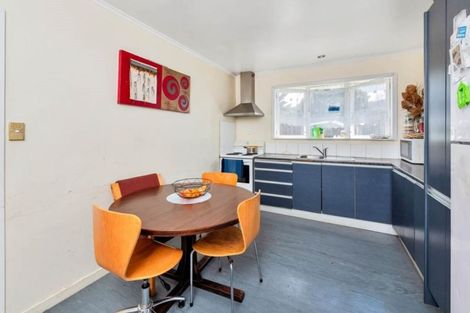 Photo of property in 12 Igloo Place, Red Hill, Papakura, 2110