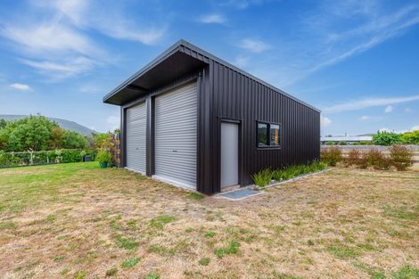 Photo of property in 133 Lisland Drive, Kinloch, Taupo, 3377