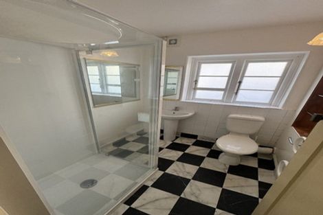 Photo of property in 82 Majoribanks Street, Mount Victoria, Wellington, 6011