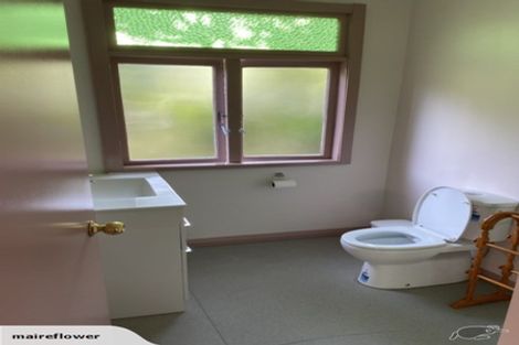 Photo of property in 30 Beach Road, Onerahi, Whangarei, 0110