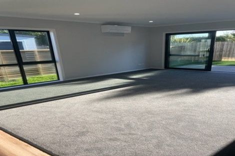 Photo of property in 24 Koru Loop, Paraparaumu, 5032