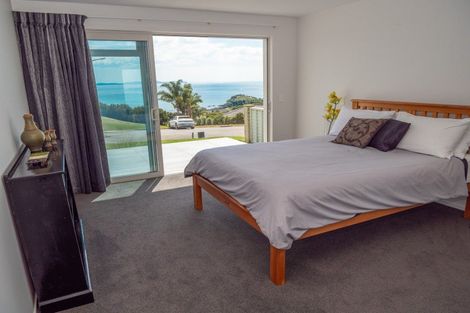 Photo of property in 27 Eagles Way, Cable Bay, 0420