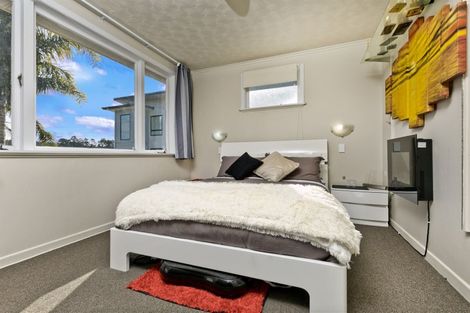 Photo of property in 11 Preston Avenue, Henderson, Auckland, 0610