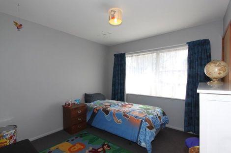 Photo of property in 9 Fir Tree Lane, Aranui, Christchurch, 8061