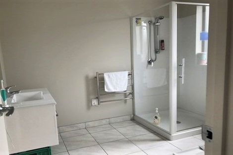 Photo of property in 10 Grassmere Street, Papanui, Christchurch, 8052