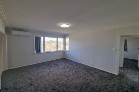 Photo of property in 11 Orchard Rise, Rosehill, Papakura, 2113