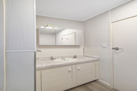 Photo of property in 3a Clare Street, Cambridge, 3434