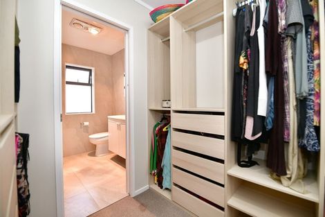 Photo of property in 36 Surf Road, Stanmore Bay, Whangaparaoa, 0932