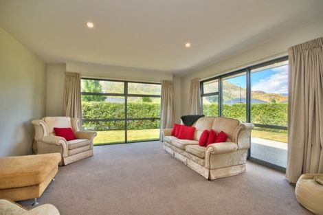 Photo of property in 1 Cone Peak Close, Lake Hayes, Queenstown, 9304
