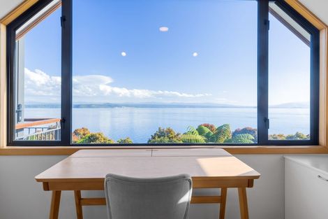 Photo of property in 3 Whakamoenga Point, Acacia Bay, Taupo, 3385