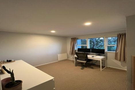 Photo of property in 1/80 Seaview Road, Castor Bay, Auckland, 0620