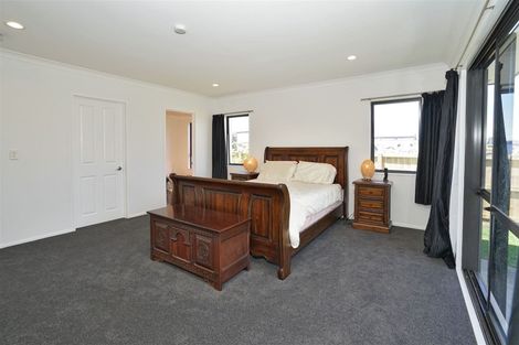 Photo of property in 25 Hastings Place, Hamilton Lake, Hamilton, 3204