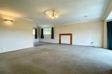 Photo of property in 89c Poplar Grove, Whalers Gate, New Plymouth, 4310
