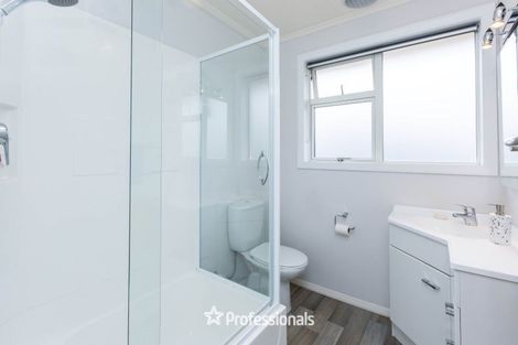 Photo of property in 34 Oxford Crescent, Ebdentown, Upper Hutt, 5018