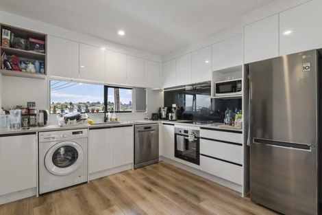 Photo of property in 3/100-c Target Road, Wairau Valley, Auckland, 0629