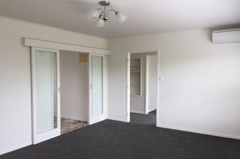 Photo of property in 2/11 Wicklow Road, Narrow Neck, Auckland, 0622