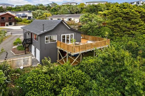 Photo of property in 26 Wisteria Grove, Maungaraki, Lower Hutt, 5010