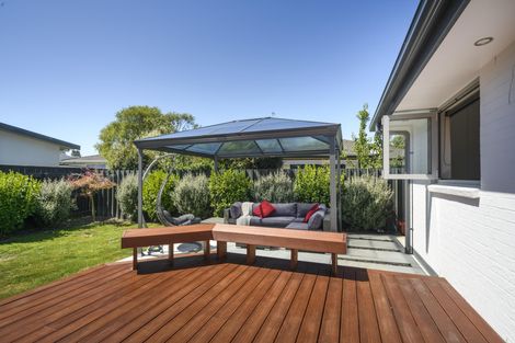 Photo of property in 23 Raglan Avenue, Cloverlea, Palmerston North, 4412