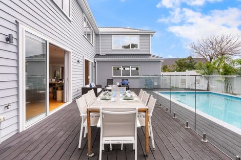 Photo of property in 32 Rahui Road, Greenhithe, Auckland, 0632
