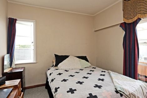 Photo of property in 335 Flaxmere Avenue, Flaxmere, Hastings, 4120